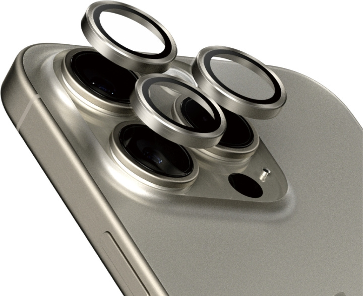 PanzerGlass Hoops -kameran linssinsuoja, iPhone 15 Pro / 15 Pro Max, titaani ryhmässä ÄLYPUHELIMET JA TABLETIT / Puhelimen suojakotelo / Apple / iPhone 15 @ TP E-commerce Nordic AB (D13480)