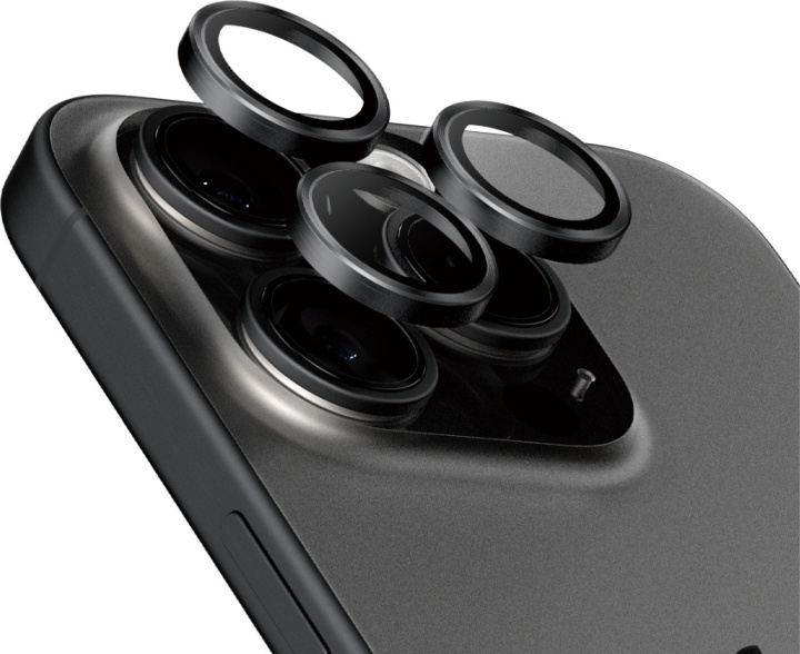 PanzerGlass Hoops -kameran linssinsuoja, iPhone 15 Pro / 15 Pro Max, musta titaani ryhmässä ÄLYPUHELIMET JA TABLETIT / Puhelimen suojakotelo / Apple / iPhone 15 @ TP E-commerce Nordic AB (D13482)