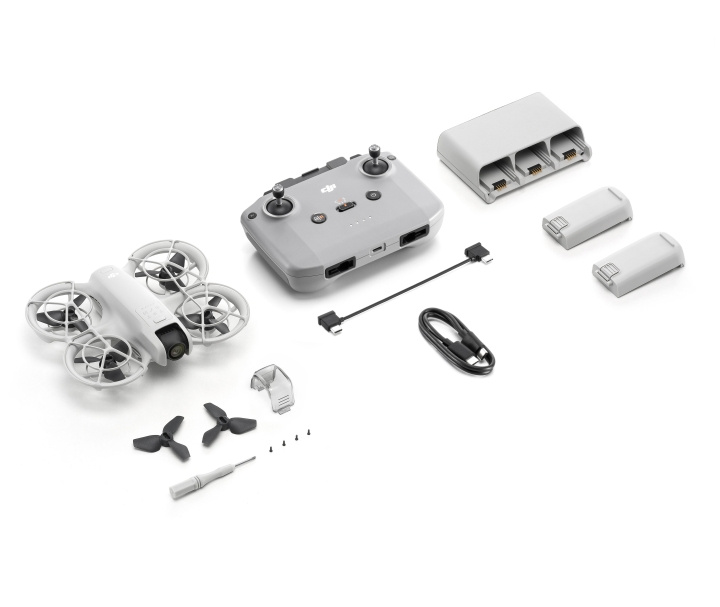 DJI Neo Fly More Combo - Drone ryhmässä LELUT, TUOTTEET LAPSILLE JA VAUVOILLE / Radio-ohjattava / Dronet @ TP E-commerce Nordic AB (D14136)