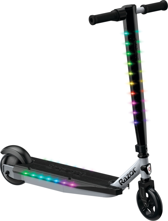 Razor Power Core E90 Lightshow - (13112122) ryhmässä URHEILU, VAPAA-AIKA JA HARRASTUS / Kuljetus / Sähköskootterit @ TP E-commerce Nordic AB (D14888)