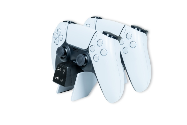 NACON Ohjain USB Dual Charger V4 PS5 ryhmässä KODINELEKTRONIIKKA / Pelikonsolit & Tarvikkeet / Sony PlayStation 5 @ TP E-commerce Nordic AB (D15120)