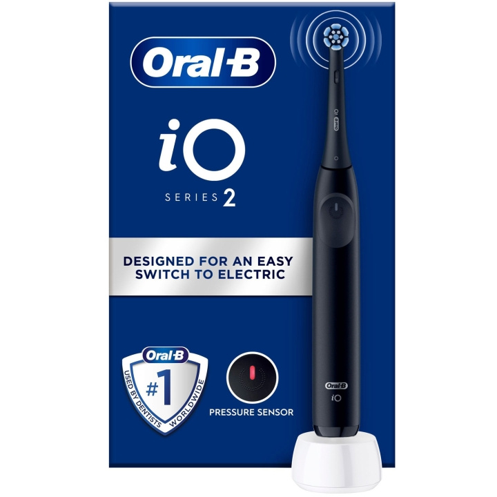 Oral B Eltandborste iO2 Series Night Black ryhmässä KAUNEUS JA TERVEYS / Suunhoito / Sähköhammasharjat @ TP E-commerce Nordic AB (D16508)