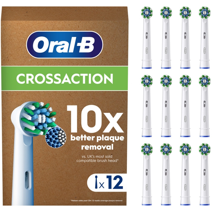 Oral B Borsthuvud CrossAction 12st ryhmässä KAUNEUS JA TERVEYS / Suunhoito / Sähköhammasharjat Tarvikkeet @ TP E-commerce Nordic AB (D16534)