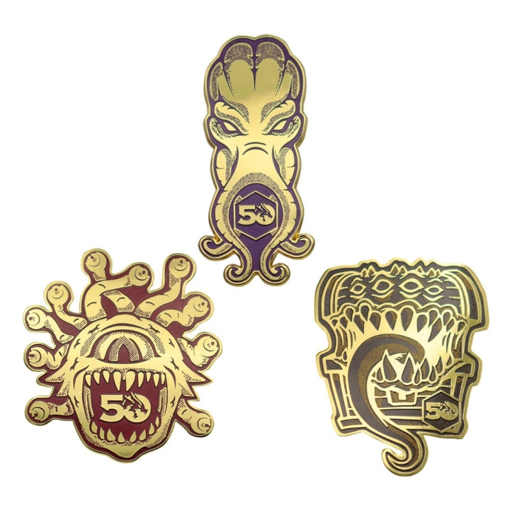 Dungeons & Dragons 50th Anniversary Set of 3 Pin Badges (3 pin-merkkiä) ryhmässä URHEILU, VAPAA-AIKA JA HARRASTUS / Hauskat tavarat / Keräilyesineet @ TP E-commerce Nordic AB (D20303)