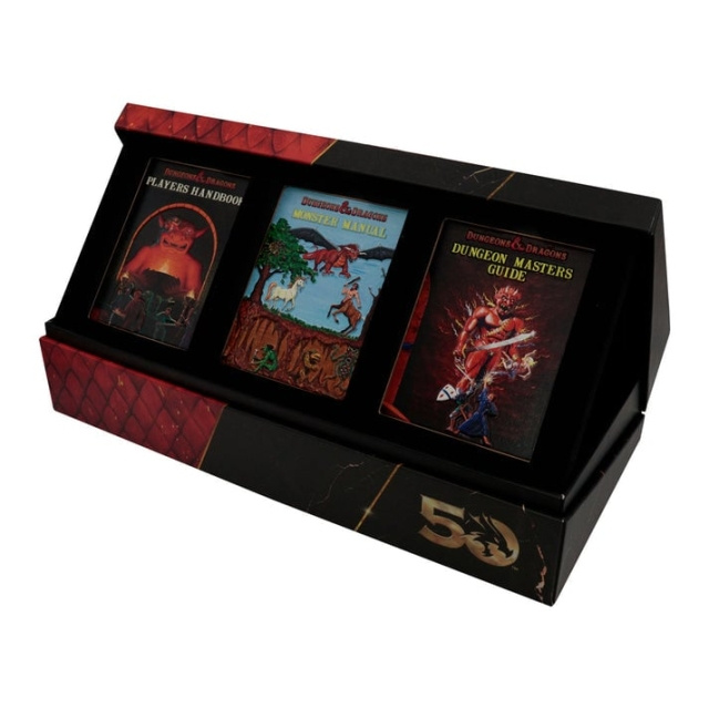 Dungeons & Dragons 50th Anniversary 1. painoksen kirjan kansi Ingot-sarja ryhmässä URHEILU, VAPAA-AIKA JA HARRASTUS / Hauskat tavarat / Keräilyesineet @ TP E-commerce Nordic AB (D20304)