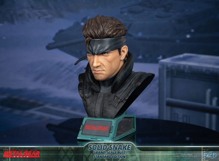 First4Figures Metal Gear Solid (Solid Snake Grand-Scale Bust) RESIN-patsas (RESIN) ryhmässä URHEILU, VAPAA-AIKA JA HARRASTUS / Hauskat tavarat / Keräilyesineet @ TP E-commerce Nordic AB (D20321)