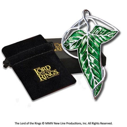 Noble Collection Replica - Lorienin lehti - rintaneula - Taru sormusten herrasta - Lord of the Rings ryhmässä URHEILU, VAPAA-AIKA JA HARRASTUS / Hauskat tavarat / Keräilyesineet @ TP E-commerce Nordic AB (D20732)