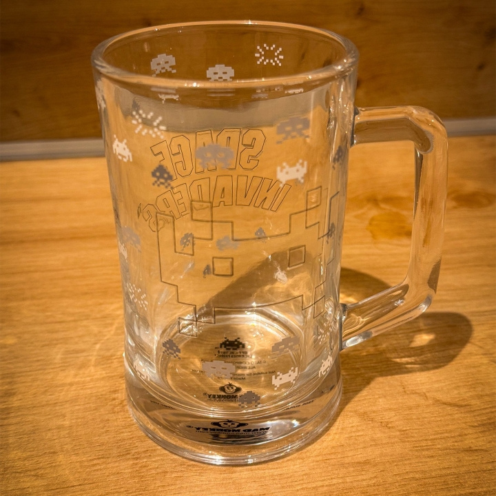 Mad Monkey Space - Space Invaders - Olutlasi (350 ml) - 350 ml ryhmässä URHEILU, VAPAA-AIKA JA HARRASTUS / Hauskat tavarat / Hauskat tavarat @ TP E-commerce Nordic AB (D20780)