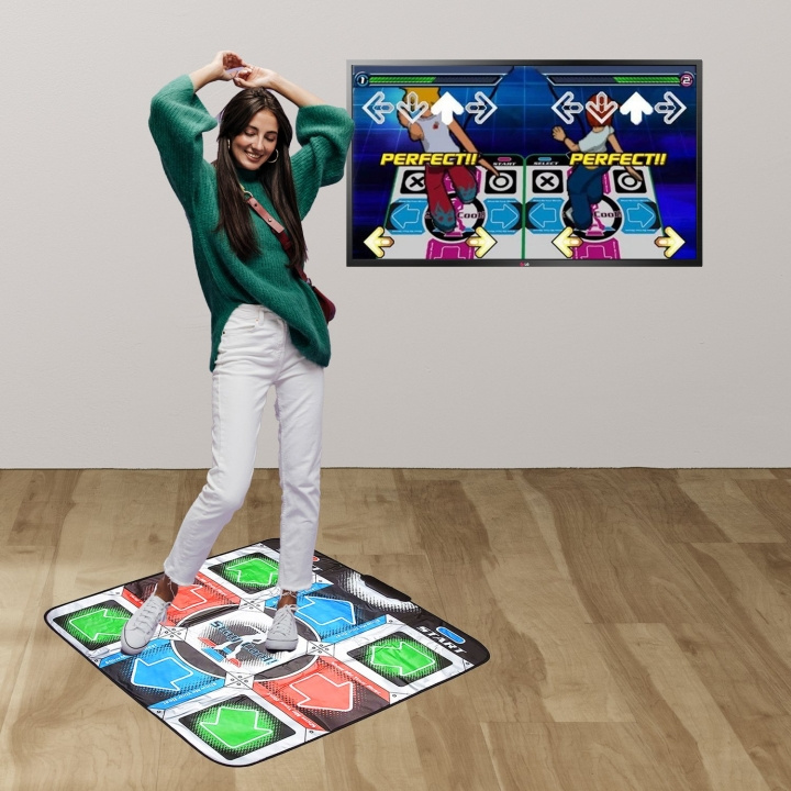Mad Monkey Retro Dance Mat (sis. 110 kappaletta, 9 vaihetta, 10 hahmoa) ryhmässä KODINELEKTRONIIKKA / Pelikonsolit & Tarvikkeet / Muut pelit @ TP E-commerce Nordic AB (D20790)