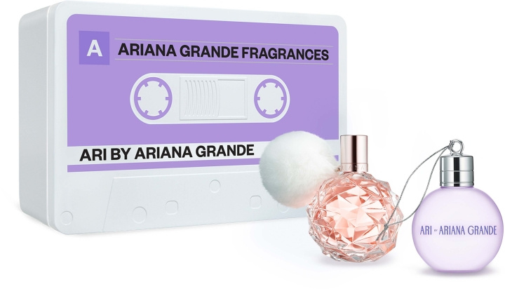 Ariana Grande ARI-lahjapakkaus ryhmässä KAUNEUS JA TERVEYS / Tuoksut & Parfyymit / Parfyymit / Naisten Tuoksut @ TP E-commerce Nordic AB (D22017)