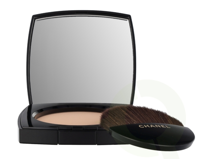 Chanel Les Beiges Belle Mine Poudre 12 g B10 ryhmässä KAUNEUS JA TERVEYS / Meikit / Meikit Kasvot / Puuteri @ TP E-commerce Nordic AB (D22109)
