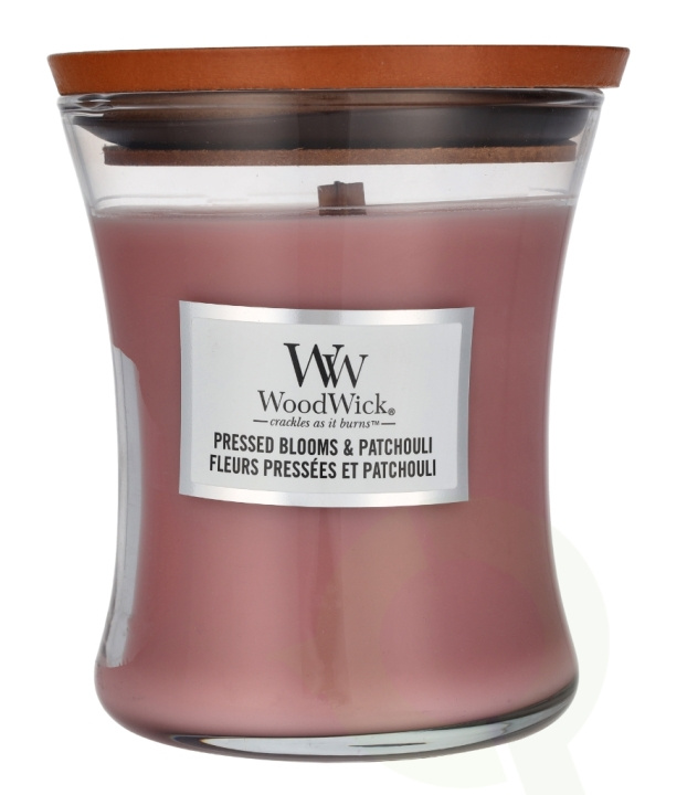 WoodWick Pressed Blooms & Patchouli Medium Hourglass Candle 0 ryhmässä KAUNEUS JA TERVEYS / Tuoksut & Parfyymit / Muut tuoksut / Tuoksukynttilät @ TP E-commerce Nordic AB (D24073)