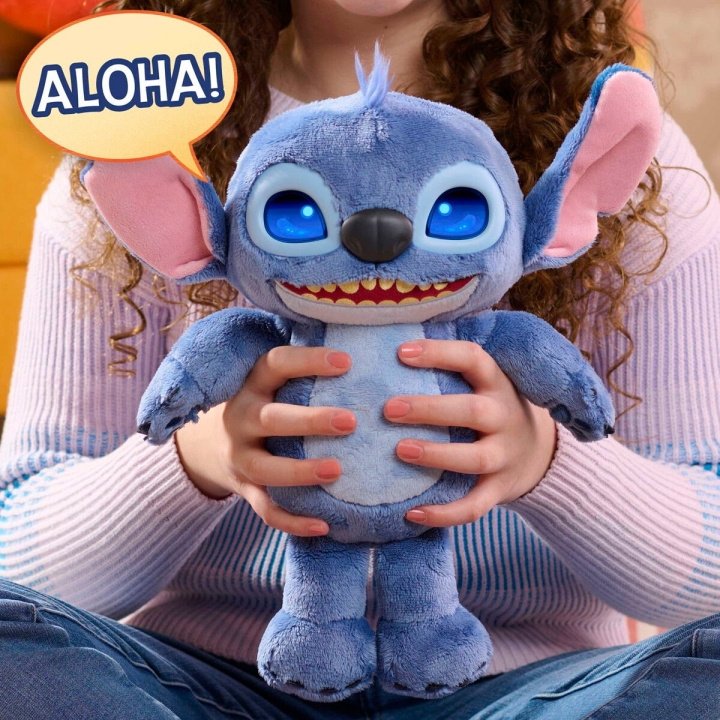 Disney Stitch - Movie Many Moods Feature Plush 27cm (302-11583) ryhmässä LELUT, TUOTTEET LAPSILLE JA VAUVOILLE / Lelut vauvoille (0-3v) / Pehmolelut @ TP E-commerce Nordic AB (D24413)