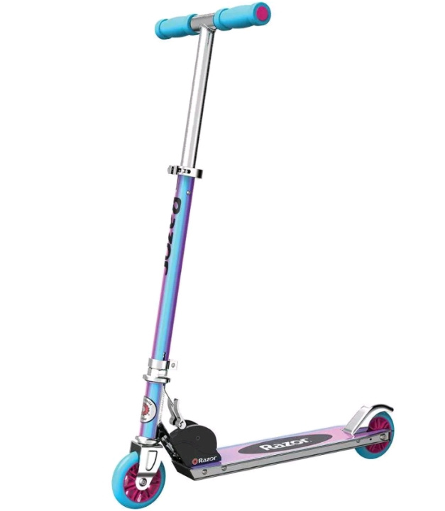 Razor Kick Scooter - Special Edition - Hologrammi (13073089) ryhmässä LELUT, TUOTTEET LAPSILLE JA VAUVOILLE / Ulkoleut / Pyörät & Potkulaudat @ TP E-commerce Nordic AB (D24533)