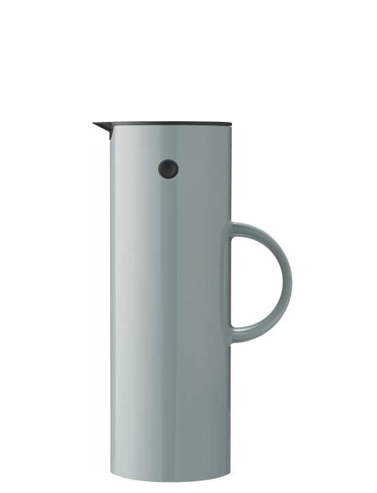 Stelton EM77 Imurikannu 1 L (pölynvihreä) ryhmässä URHEILU, VAPAA-AIKA JA HARRASTUS / Ulkoilu / Termos- ja vesipullot @ TP E-commerce Nordic AB (D24600)