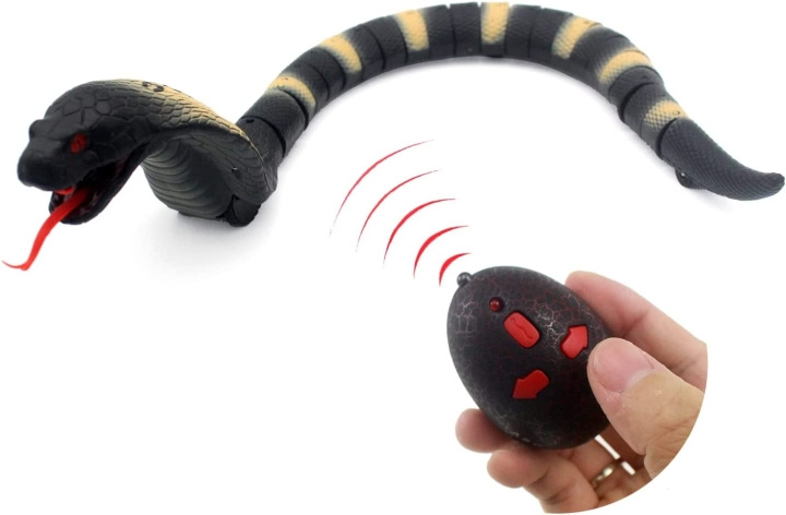 Real Wild Kauko-ohjattava Cobra-käärme - (20248) ryhmässä LELUT, TUOTTEET LAPSILLE JA VAUVOILLE / Radio-ohjattava / Muut @ TP E-commerce Nordic AB (D24604)