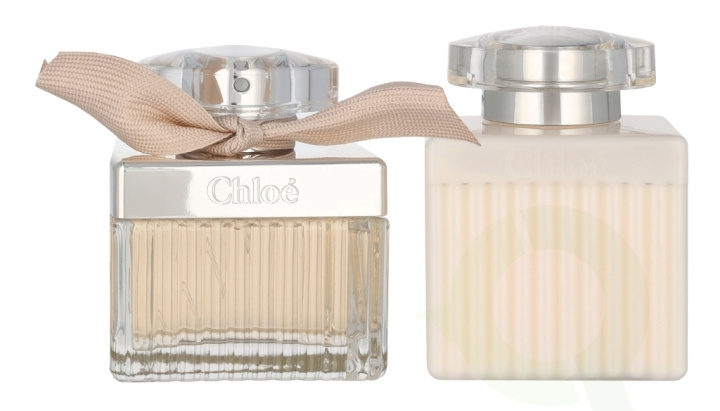 Chloe Signature Giftset 150 ml Edp Spray 50ml/Body Lotion 100ml ryhmässä KAUNEUS JA TERVEYS / Tuoksut & Parfyymit / Parfyymit / Hajuvesiboksit @ TP E-commerce Nordic AB (D25338)