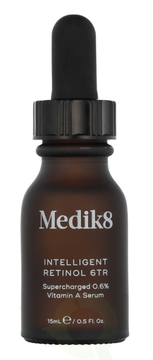 Medik8 Intelligent Retinol 6TR Serum 15 ml ryhmässä KAUNEUS JA TERVEYS / Ihonhoito / Kasvot / Seerumit iholle @ TP E-commerce Nordic AB (D28241)
