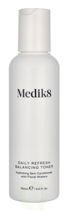 Medik8 Daily Refresh Balancing Toner 150 ml ryhmässä KAUNEUS JA TERVEYS / Ihonhoito / Kasvot / Kasvovesi ja Facemist @ TP E-commerce Nordic AB (D28249)