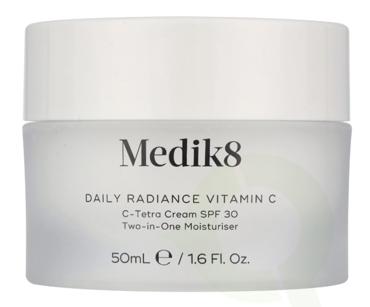 Medik8 Daily Radiance Vitamin C Moisturiser SPF30 50 ml ryhmässä KAUNEUS JA TERVEYS / Ihonhoito / Kasvot / Päivävoide @ TP E-commerce Nordic AB (D28250)