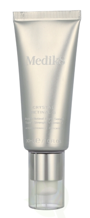 Medik8 Crystal Retinal 6 Night Serum 30 ml ryhmässä KAUNEUS JA TERVEYS / Ihonhoito / Kasvot / Yövoide @ TP E-commerce Nordic AB (D28254)