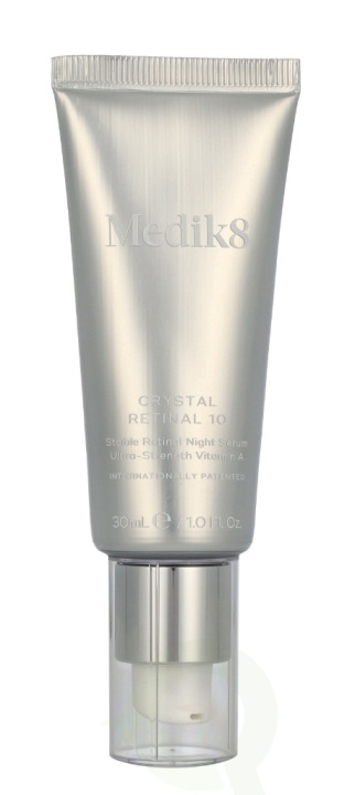 Medik8 Crystal Retinal 10 Night Serum 30 ml ryhmässä KAUNEUS JA TERVEYS / Ihonhoito / Kasvot / Yövoide @ TP E-commerce Nordic AB (D28257)
