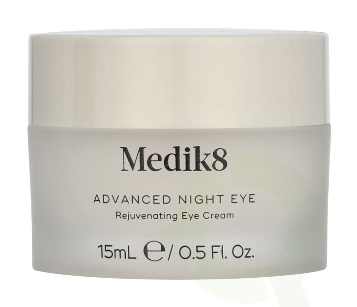 Medik8 Advanced Night Eye Cream 15 ml ryhmässä KAUNEUS JA TERVEYS / Ihonhoito / Kasvot / Yövoide @ TP E-commerce Nordic AB (D28273)