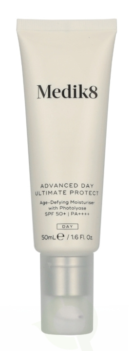 Medik8 Advanced Day Ultimate Protect Moisturiser SPF50+ 50 ml ryhmässä KAUNEUS JA TERVEYS / Ihonhoito / Kasvot / Päivävoide @ TP E-commerce Nordic AB (D28274)