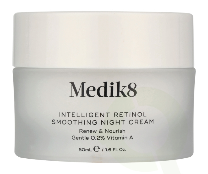 Medik8 Intelligent Retinol Smoothing Night Cream 50 ml ryhmässä KAUNEUS JA TERVEYS / Ihonhoito / Kasvot / Yövoide @ TP E-commerce Nordic AB (D28319)