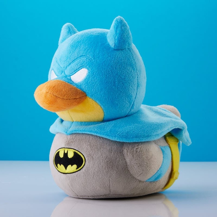 Numskull DC COMICS TUBBZ PEHMOINEN BATMAN ryhmässä LELUT, TUOTTEET LAPSILLE JA VAUVOILLE / Lelut vauvoille (0-3v) / Pehmolelut @ TP E-commerce Nordic AB (D28526)