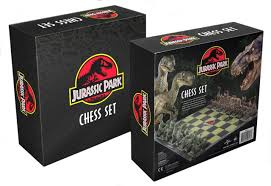 Noble Collection Jurassic park shakkisarja ryhmässä URHEILU, VAPAA-AIKA JA HARRASTUS / Hauskat tavarat / Keräilyesineet @ TP E-commerce Nordic AB (D28554)