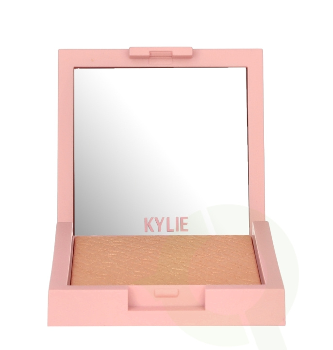 Kylie Jenner Kylie Cosmetics Kylighter Pressed Illuminating Powder 8 g #050 Cheers Darling ryhmässä KAUNEUS JA TERVEYS / Meikit / Meikit Kasvot / Puuteri @ TP E-commerce Nordic AB (D29641)