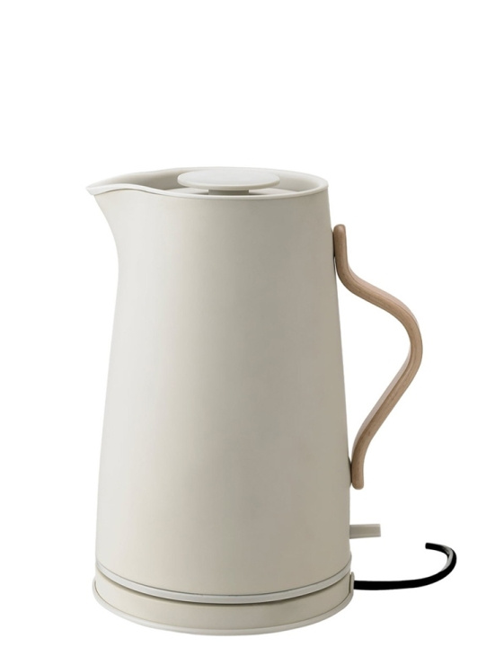 Stelton Emma vedenkeitin 1,2 L (pehmeä hiekka) ryhmässä KOTI, TALOUS JA PUUTARHA / Kodinkoneet / Vesi ja mehu / Vedenkeitin @ TP E-commerce Nordic AB (D30419)