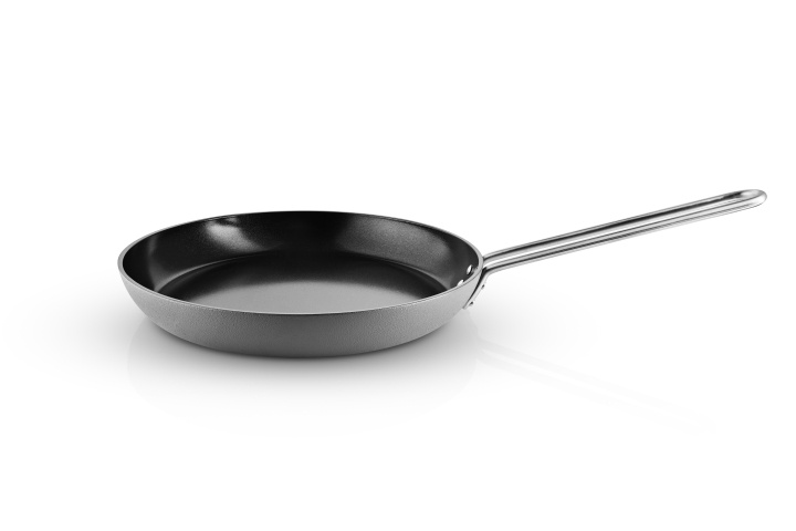 Eva Trio Grey Line paistinpannu - Harmaa - 28 cm ryhmässä KOTI, TALOUS JA PUUTARHA / Keittiövälineet / Paistinpannut @ TP E-commerce Nordic AB (D31071)