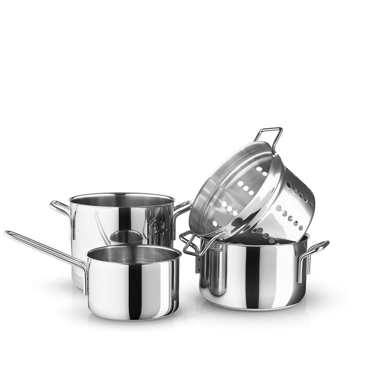 Eva Trio Ruostumaton teräs 4 kpl. Keittoastiasarja 1,8 L + 3,6 L + 4,8 L + Pasta-lisäosa ryhmässä KOTI, TALOUS JA PUUTARHA / Keittiövälineet / Padat ja kattilat @ TP E-commerce Nordic AB (D31155)
