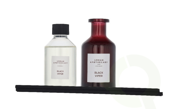 Urban Apothecary Black Viper Luxury Scented Diffuser 200 ml ryhmässä KAUNEUS JA TERVEYS / Tuoksut & Parfyymit / Muut tuoksut / Tuoksu diffuusori @ TP E-commerce Nordic AB (D34207)