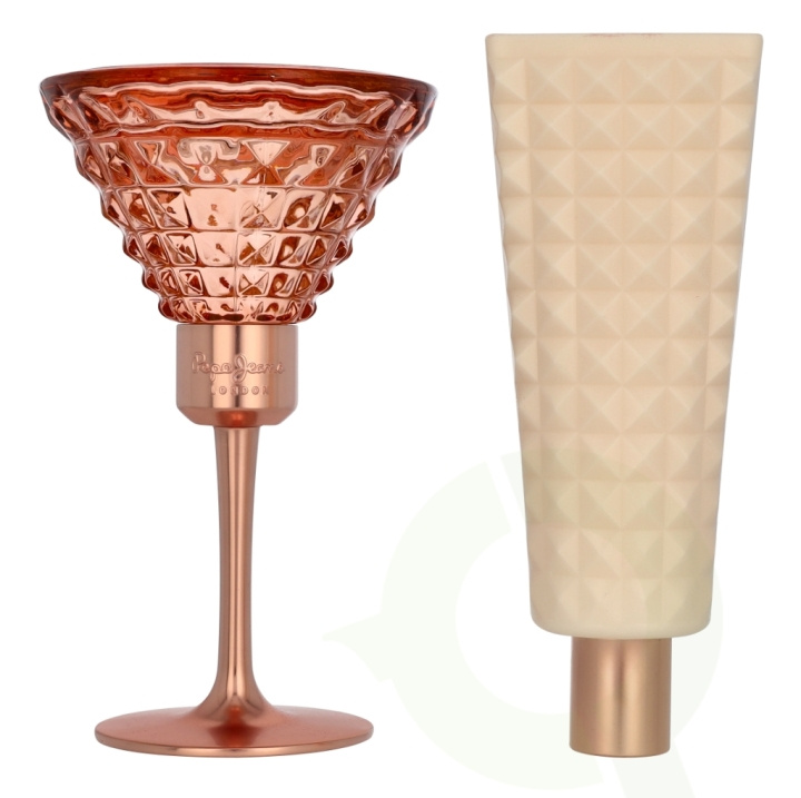 Pepe Jeans Life is Now For Her Giftset 160 ml Edp Spray 80ml/Body Lotion 80ml ryhmässä KAUNEUS JA TERVEYS / Tuoksut & Parfyymit / Parfyymit / Naisten Tuoksut @ TP E-commerce Nordic AB (D35564)