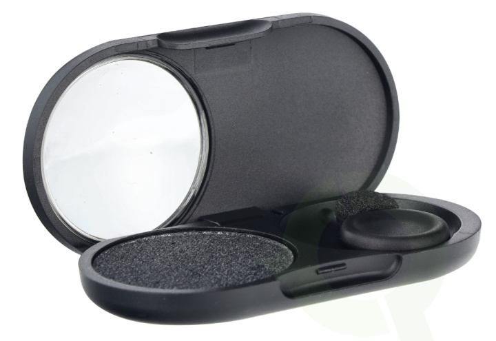 Pupa Milano Pupa Vamp! Metallic Eyeshadow 1.5 g #301 Frozen Black ryhmässä KAUNEUS JA TERVEYS / Meikit / Silmät ja kulmat / Luomivärit @ TP E-commerce Nordic AB (D37720)