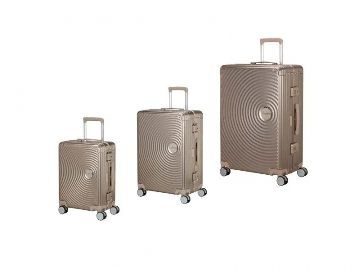 American Tourister Resväskor 3-pack Soundbox Alu Silver ryhmässä URHEILU, VAPAA-AIKA JA HARRASTUS / Matkailutarvikkeet / Matkalaukut @ TP E-commerce Nordic AB (D40672)