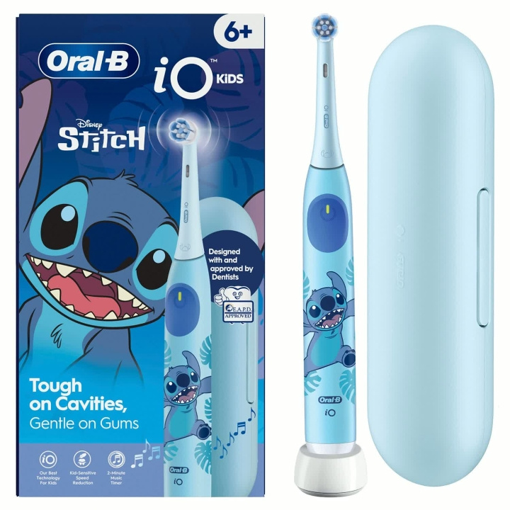 Oral B Eltandborste iO2 Junior Stitch + resefordral ryhmässä KAUNEUS JA TERVEYS / Suunhoito / Sähköhammasharjat @ TP E-commerce Nordic AB (D42831)