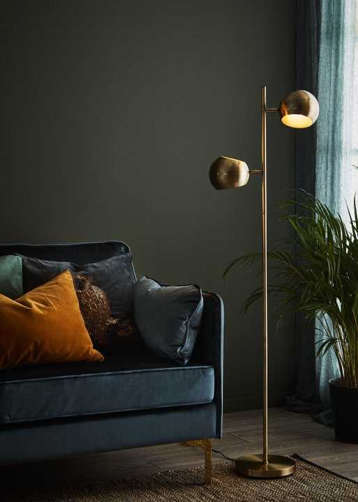 Markslöjd Golvlampa Edgar 107742 antik Markslöjd ryhmässä KODINELEKTRONIIKKA / Valaistus / Lattialamput @ TP E-commerce Nordic AB (D44392)
