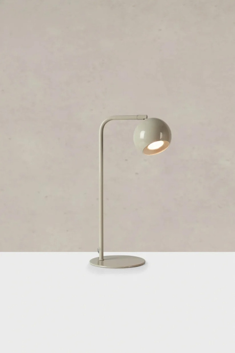 Markslöjd Skrivbordslampa POP 109032 Markslöjd ryhmässä KODINELEKTRONIIKKA / Valaistus / Pöytälamput @ TP E-commerce Nordic AB (D46081)