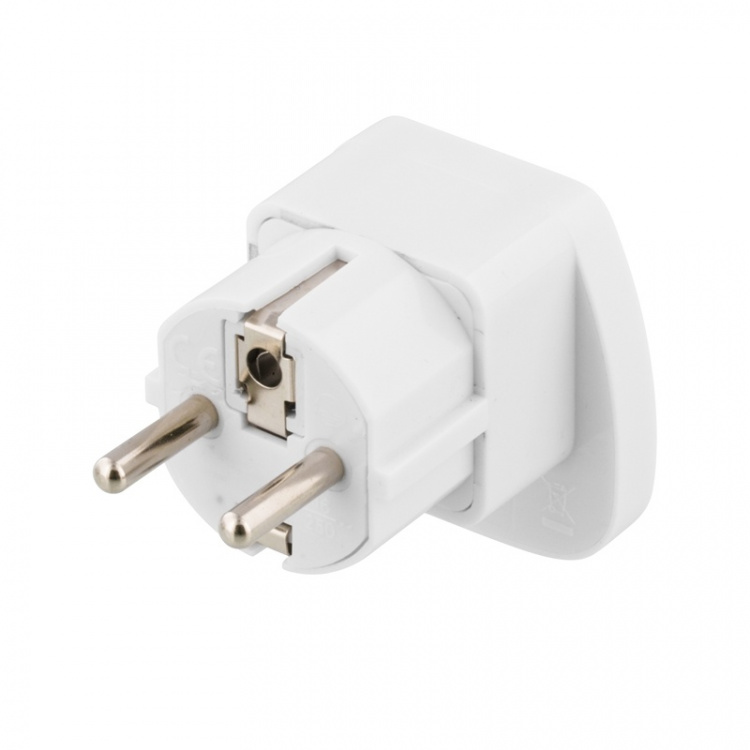 DELTACO matkasovitin, UK/US/Italia/Sveitsi - EU, 250V/16A, maadoitettu