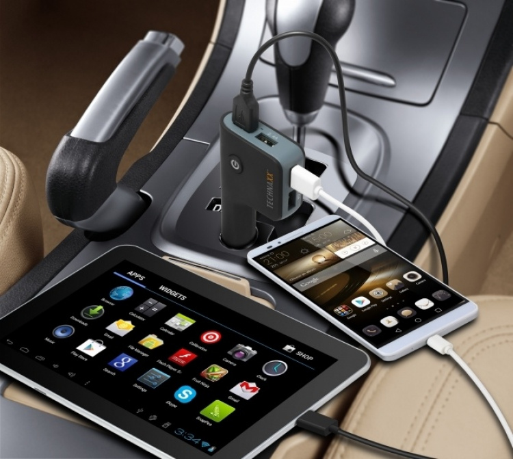 Technaxx autoteline älypuhelimille + autolaturi 4x USB-portilla (TE08) Technaxx autoteline älypuhelimille + autolaturi 4x USB-portilla (TE08)