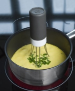 Automaattinen kastike vispilä