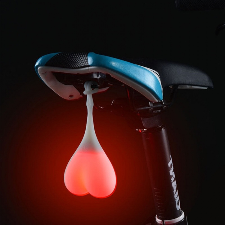 Bike Ballin auto- ja pyörävalo, joka takaa paremman turvallisuuden ja huumorin Bike Ballin auto- ja pyörävalo, joka takaa paremman turvallisuuden ja huumorin