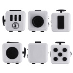 Fidget Cube, valkoinen/musta