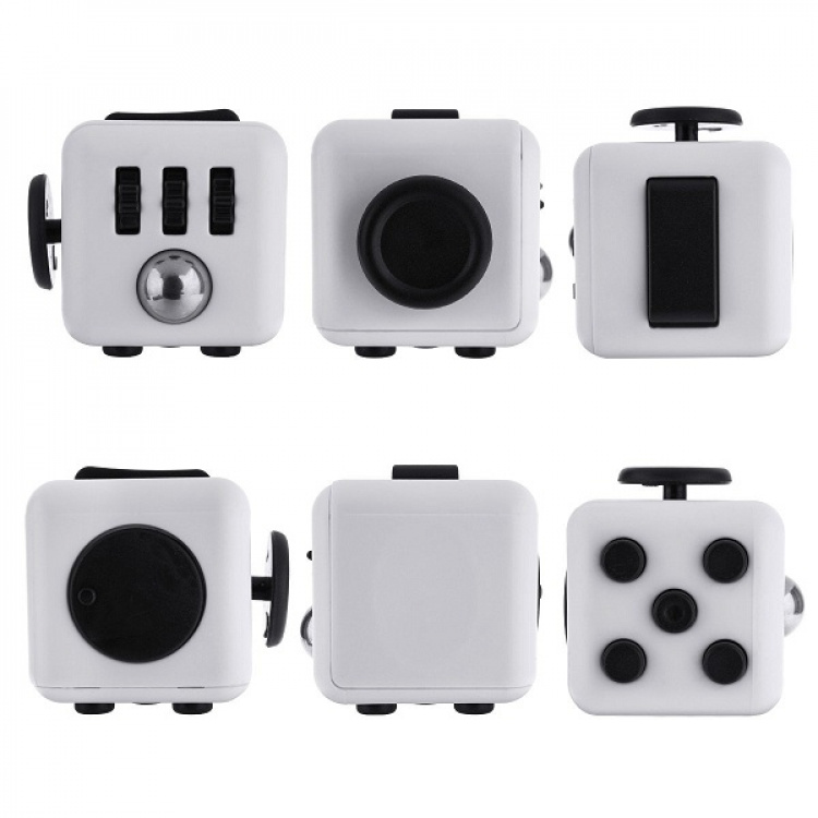Fidget Cube, valkoinen/musta