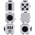 Fidget Cube, valkoinen/musta