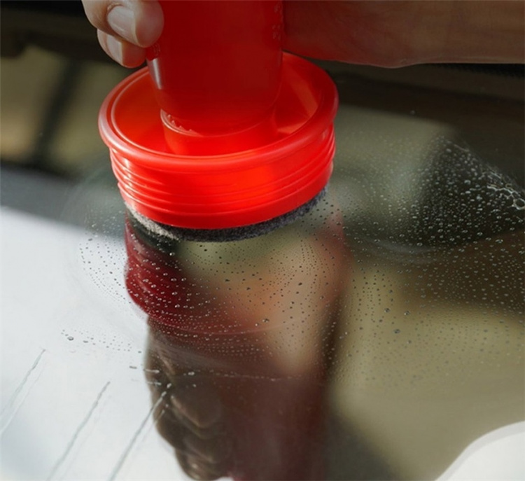 Carmate Roll On vettä hylkivä lasipinnoite tuulilasille Carmate Roll On vettä hylkivä lasipinnoite tuulilasille